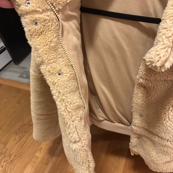 Alo Yoga Snow Angel Sherpa - Picture 8 of 11